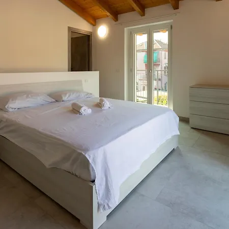 アパート Risorgimento ノヴァーラ