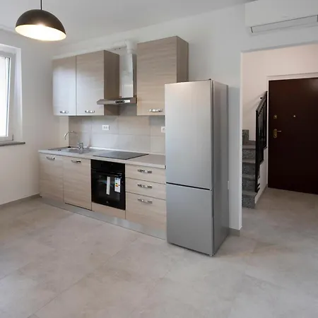 アパート Risorgimento ノヴァーラ